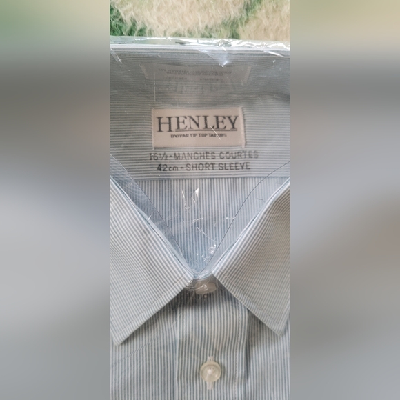 Deadstock Henley Short-Sleeved Button-Up - Picture 3 of 4